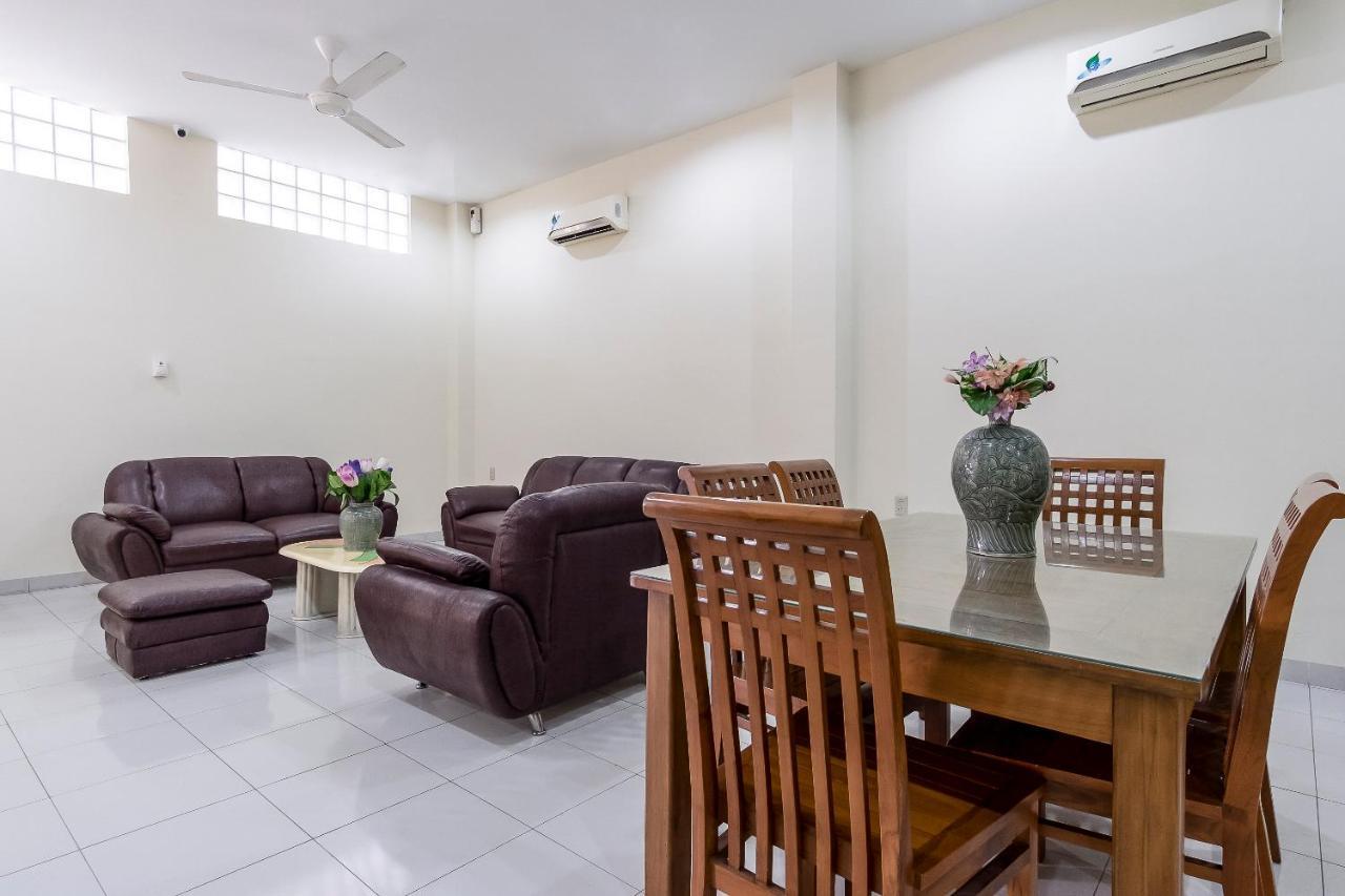 Oyo 294 Andrea Residence Syariah Medan Eksteriør billede
